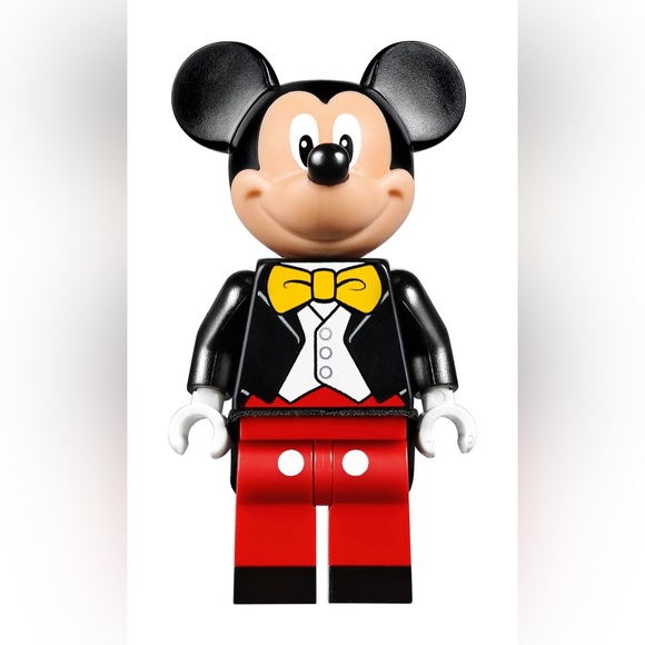 RETIRED Disney Lego Castle 50th Anniversary - Picture 8 of 14